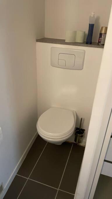 Joli Duplex En Centre Ville De 40M2 Climatise Istres Exterior foto